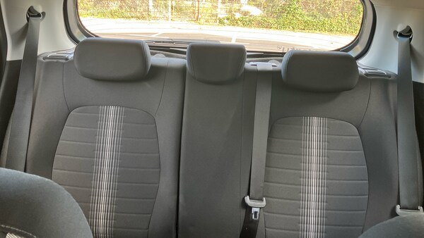 Used Hyundai i10 2021 for sale - 76115700: Photo 15