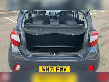 Used Hyundai i10 2021 for sale - 76115700: Photo 4