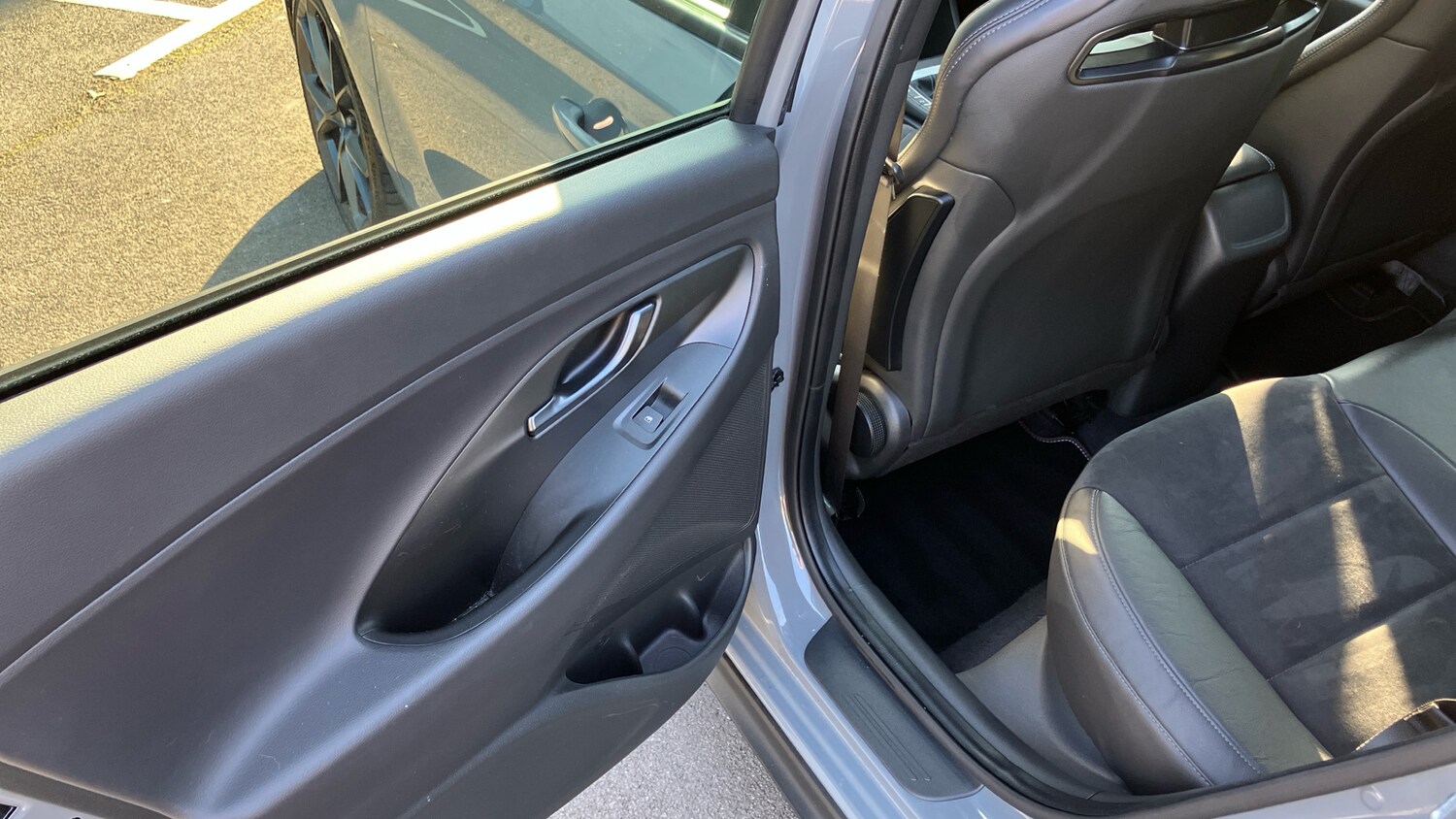 Used Hyundai i30 2023 for sale - 77847603: Photo 32