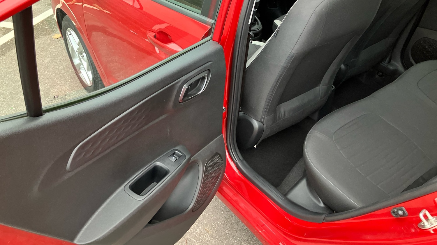 Used Hyundai i10 2021 for sale - 76578484: Photo 29