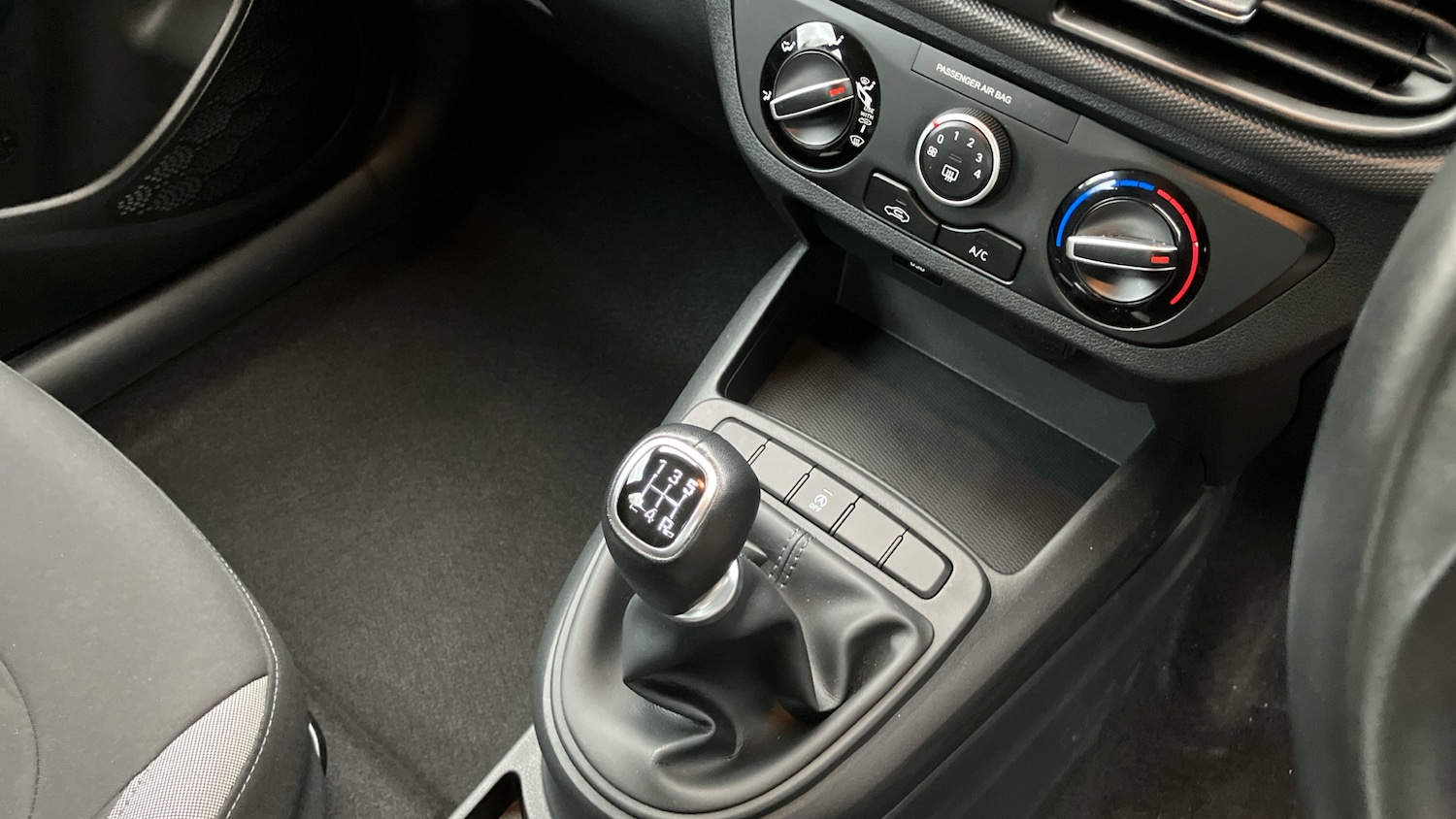 Used Hyundai i10 2021 for sale - 76578484: Photo 35