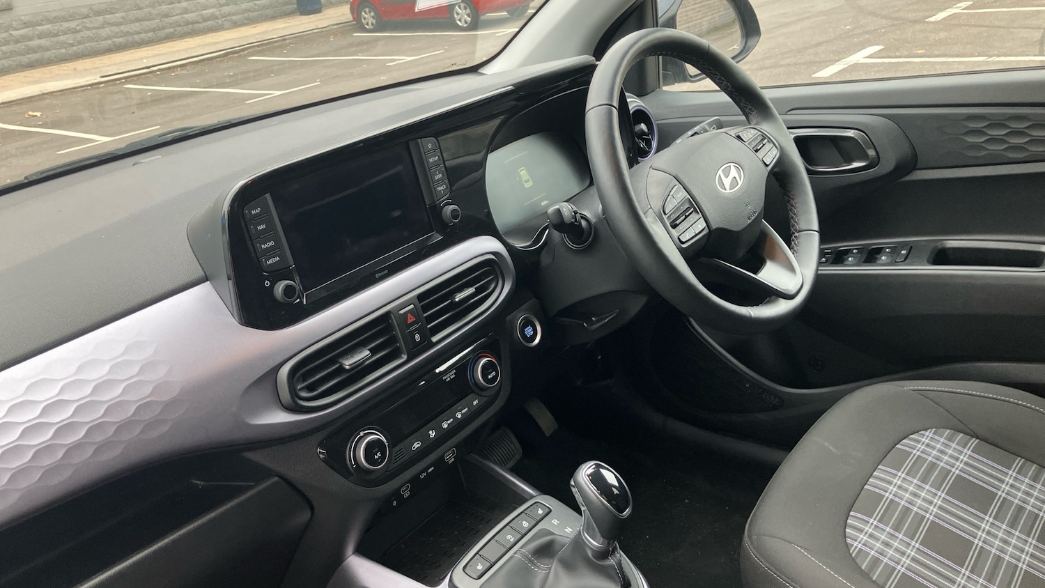 Used Hyundai i10 2024 for sale - 76161839: Photo 9