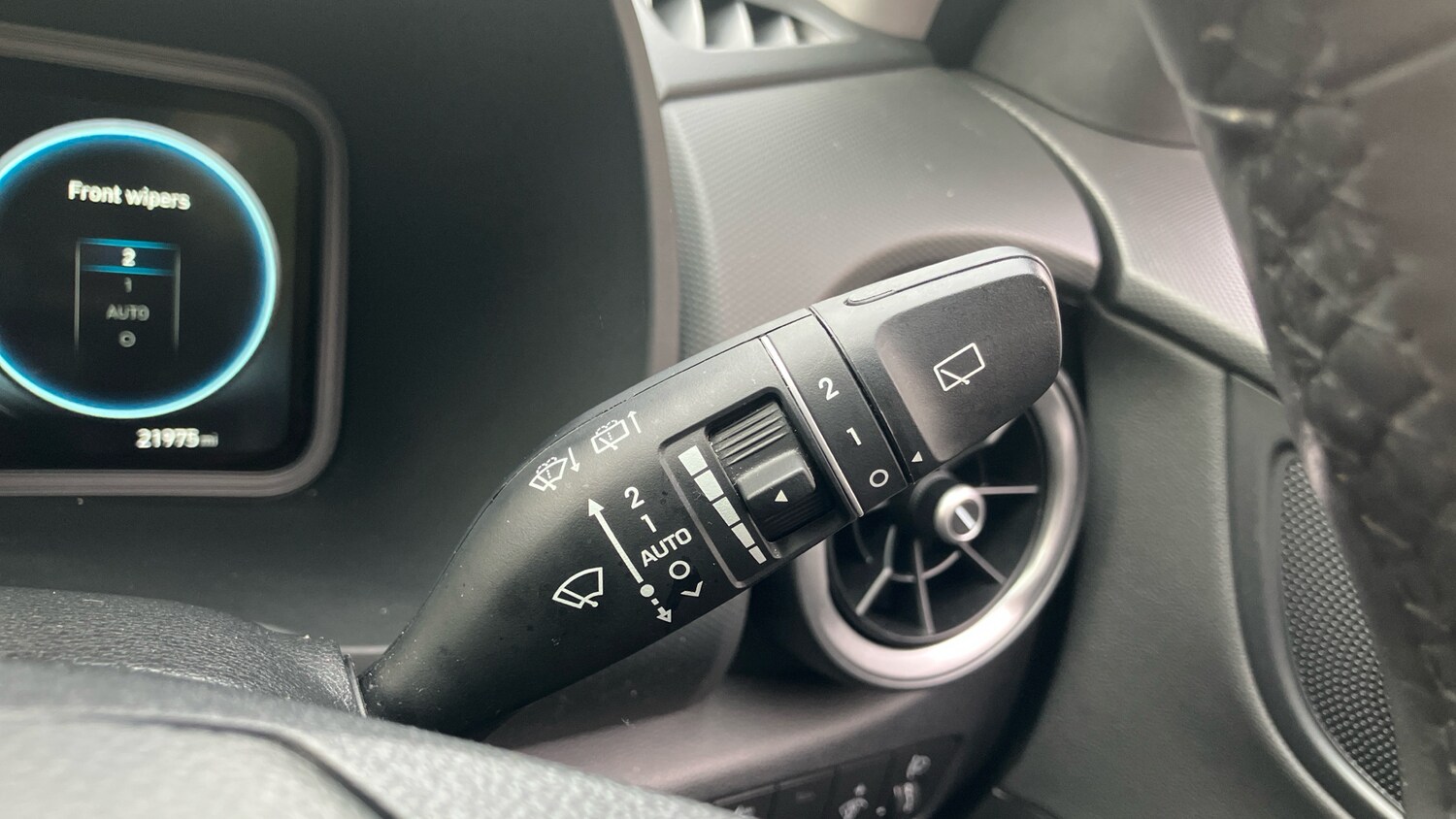 Used Hyundai KONA 2022 for sale - 76193802: Photo 24