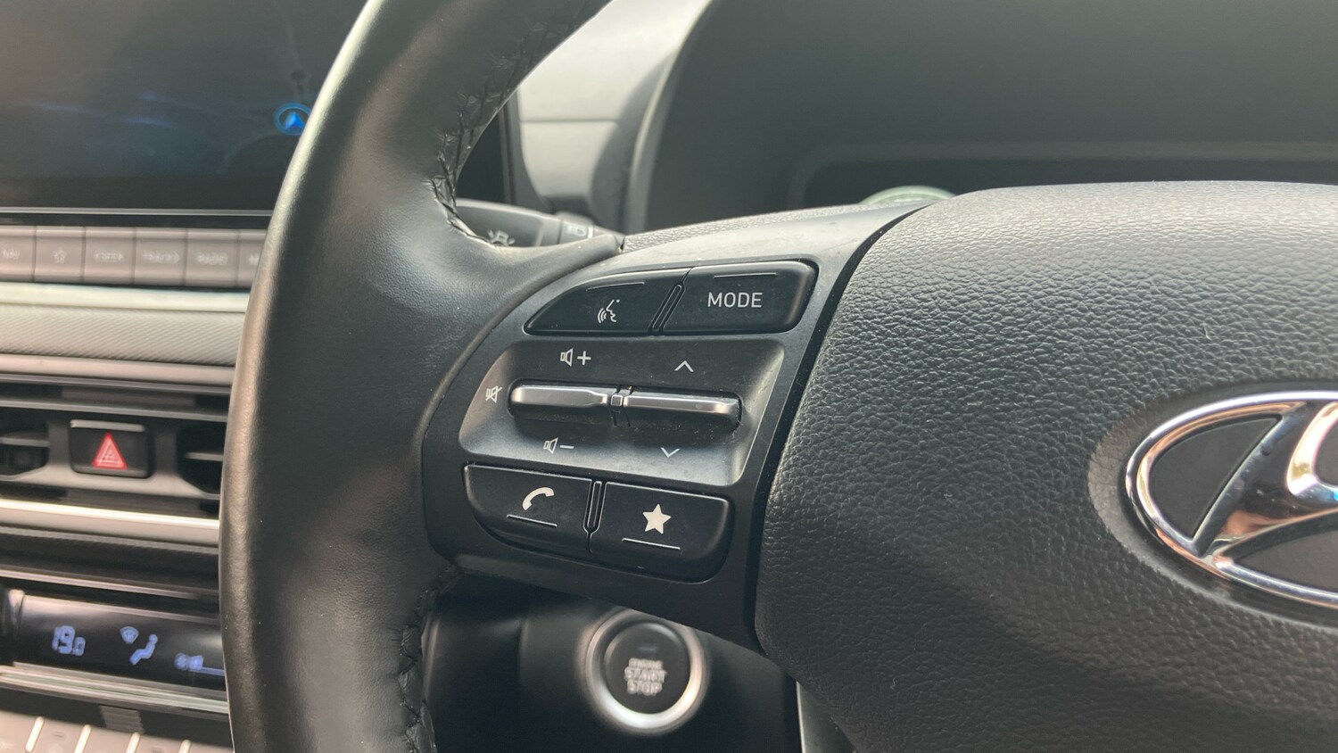 Used Hyundai KONA 2022 for sale - 76193802: Photo 25