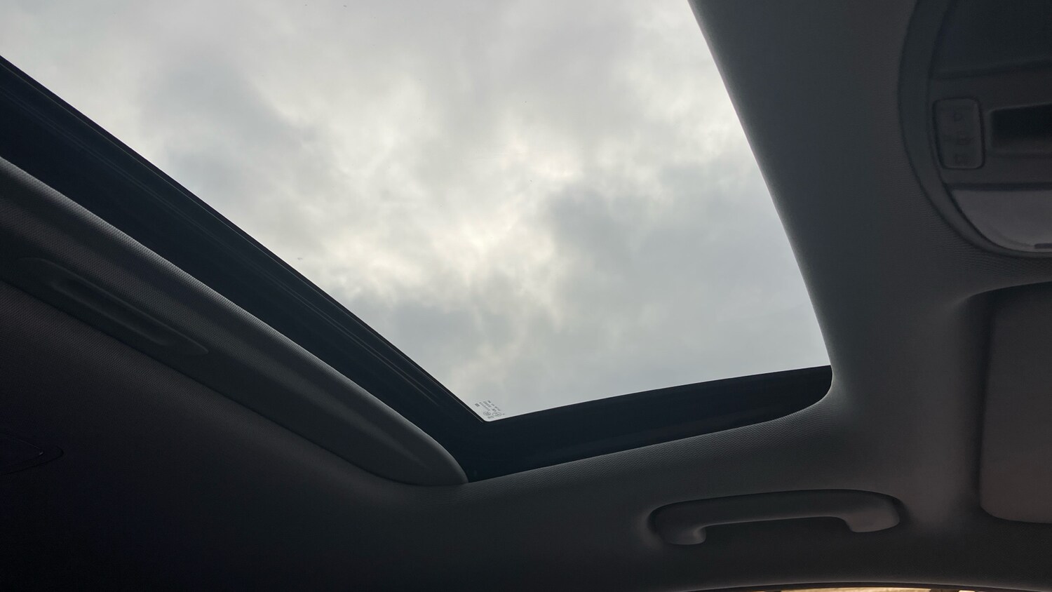 Used Hyundai KONA 2022 for sale - 76193802: Photo 35