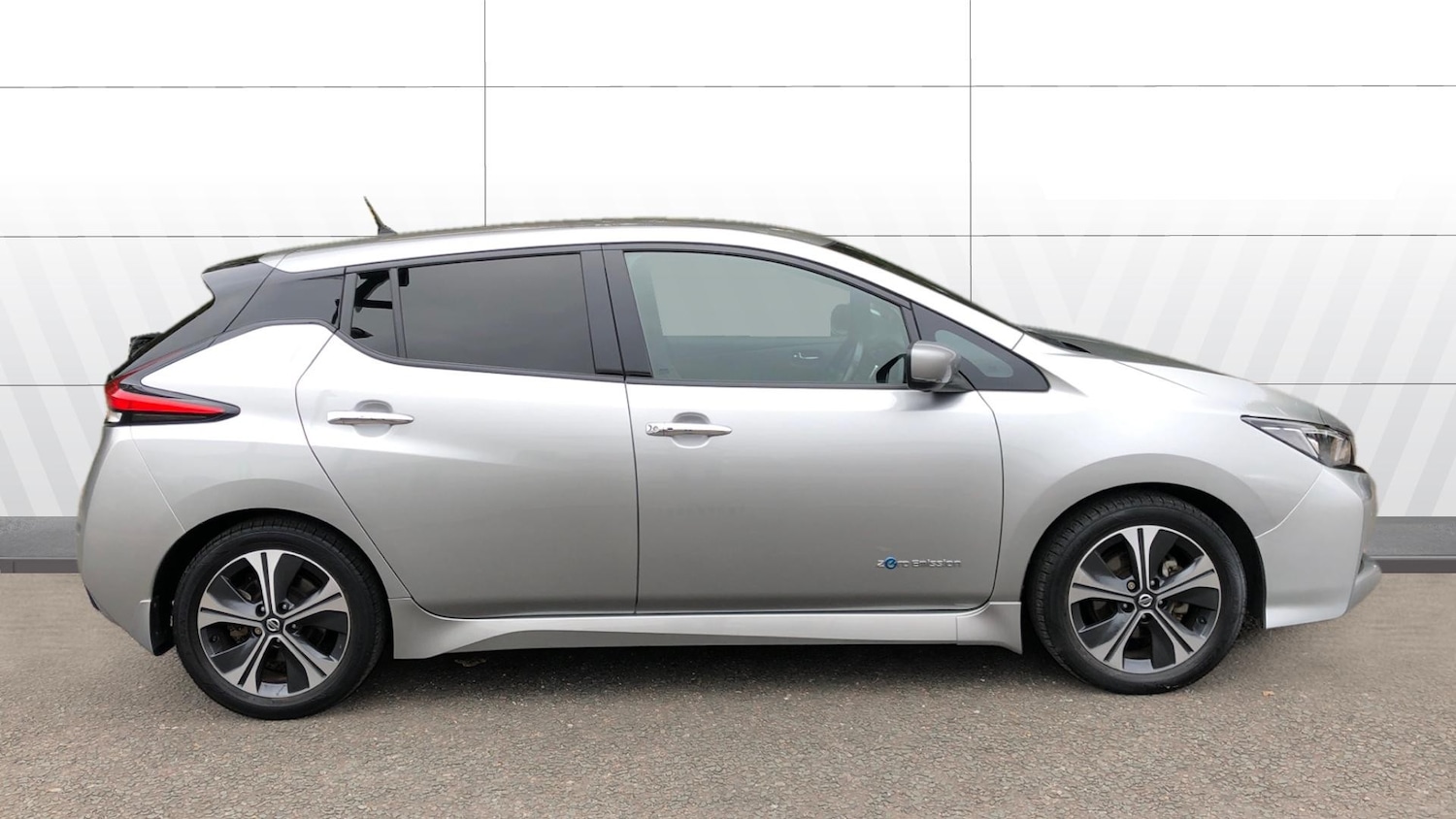 Used Nissan Leaf 2019 for sale - 76352942: Photo 5