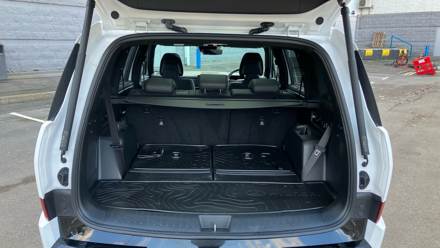 Used Hyundai Santa Fe 2025 for sale - 76784821: Photo 4