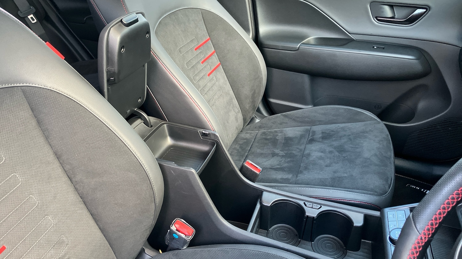 Used Hyundai KONA 2025 for sale - 77094945: Photo 42