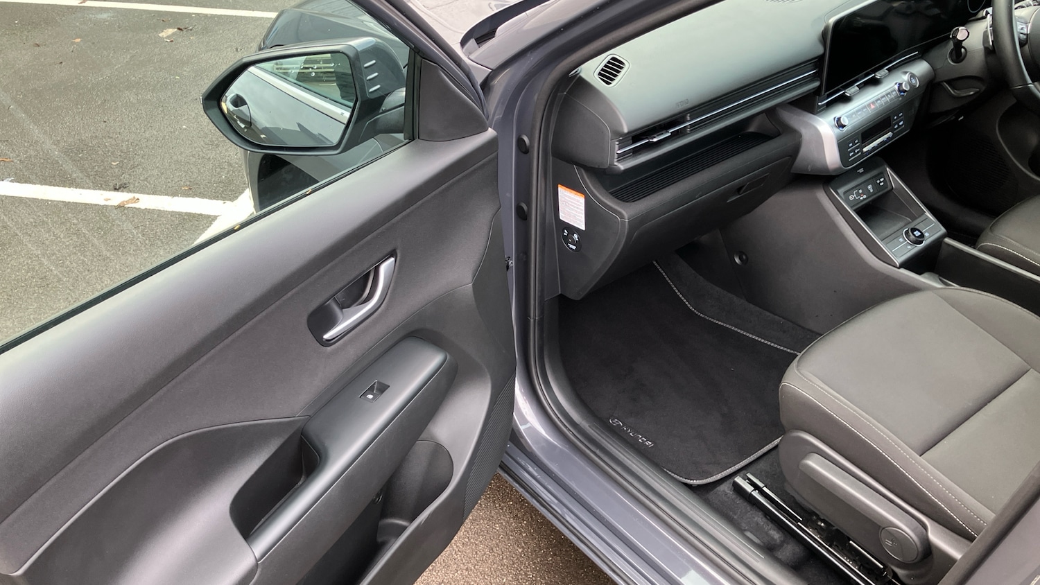 Used Hyundai KONA 2025 for sale - 77069237: Photo 33