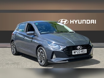 Used Hyundai i20 2023 for sale - 78820400: Photo