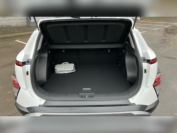 Used Hyundai KONA 2025 for sale - 76493732: Photo