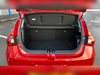 Used Hyundai i20 2023 for sale - 78357058: Photo