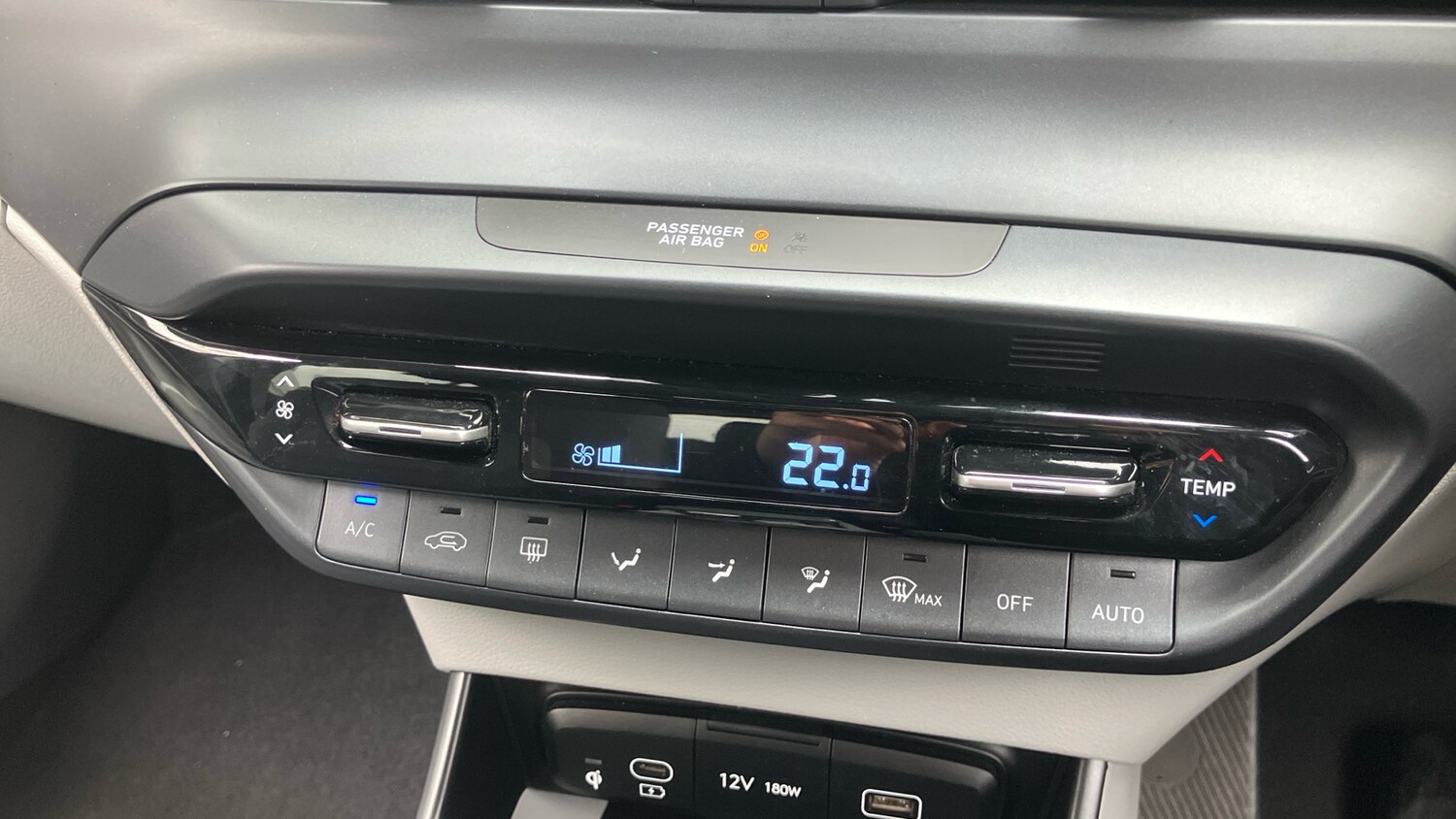 Used Hyundai BAYON 2024 for sale - 76102802: Photo 33