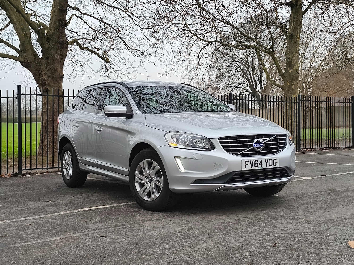 Used Volvo XC60 2015 for sale - 77640648: Photo 1