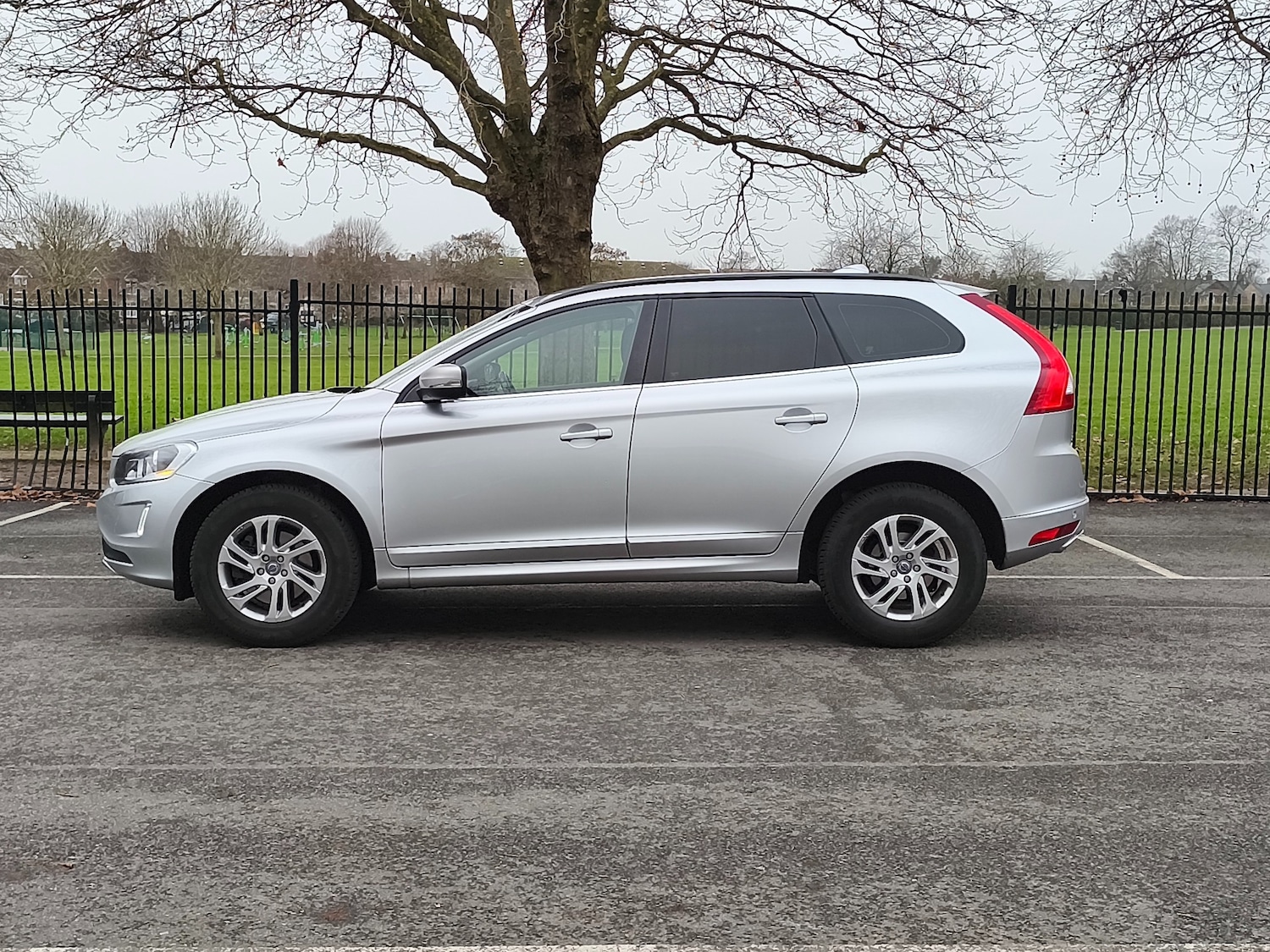 Used Volvo XC60 2015 for sale - 77640648: Photo 11