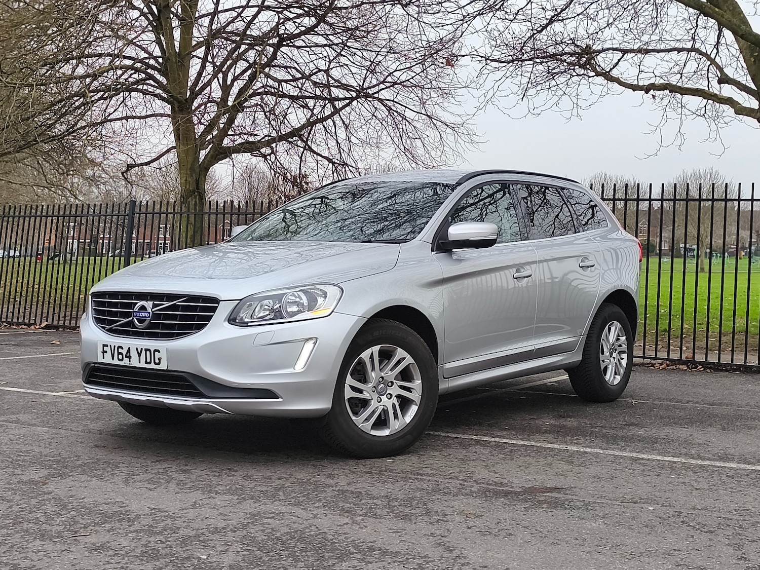 Used Volvo XC60 2015 for sale - 77640648: Photo 2
