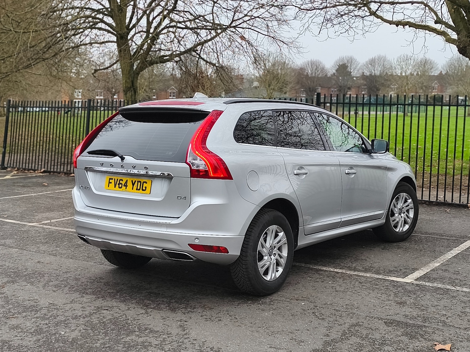 Used Volvo XC60 2015 for sale - 77640648: Photo 4