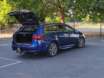 Used Toyota Avensis 2016 for sale - 79662802: Photo