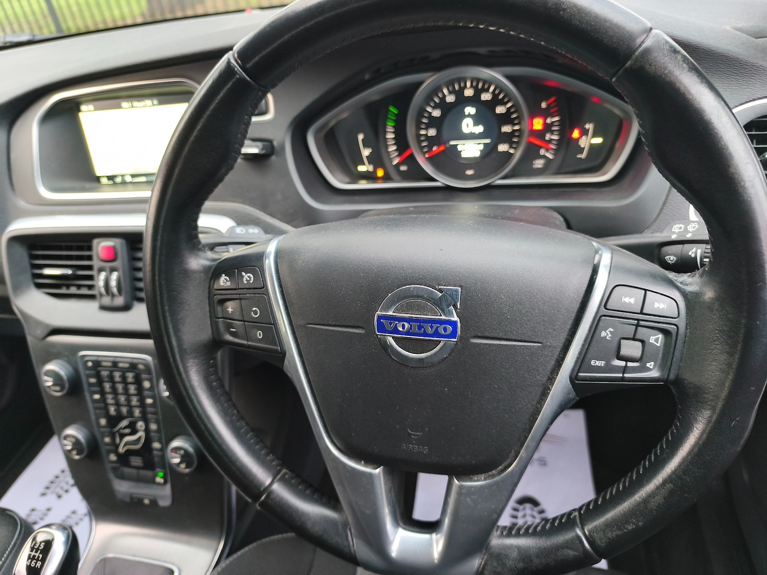 Used Volvo V40 2016 for sale - 77640641: Photo 15