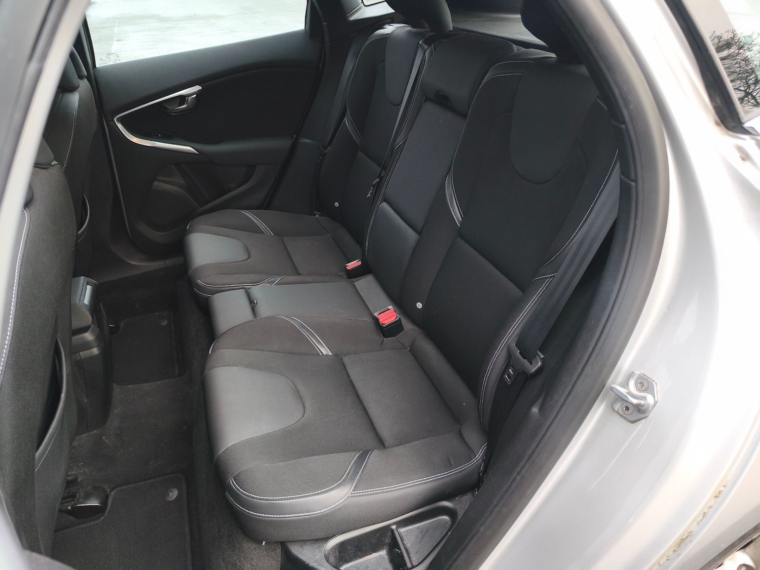 Used Volvo V40 2016 for sale - 77640641: Photo 24