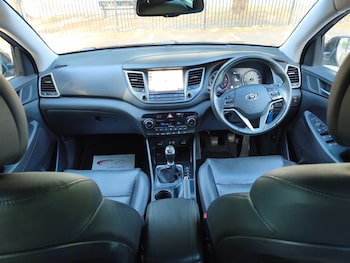 Used Hyundai TUCSON 2017 for sale - 79473356: Photo