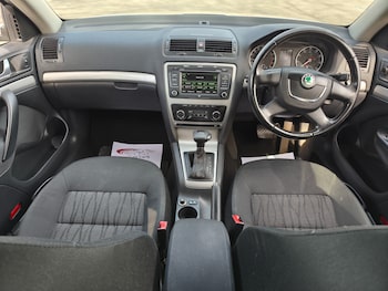 Used Skoda Octavia 2009 for sale - 77937602: Photo