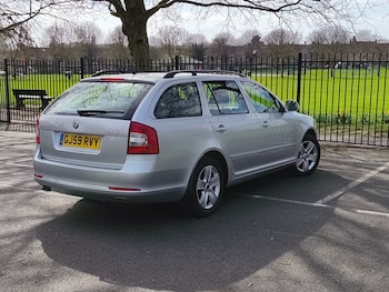 Used Skoda Octavia 2009 for sale - 77937602: Photo
