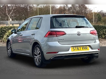 Used Volkswagen Golf 2018 for sale - 75646666: Photo
