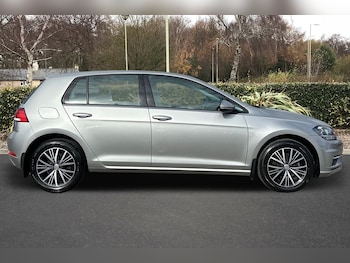 Used Volkswagen Golf 2018 for sale - 75646666: Photo