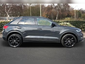 Used Volkswagen T-Roc 2021 for sale - 75578666: Photo