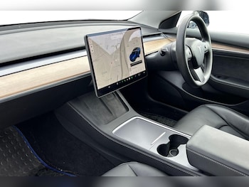 Used Tesla Model 3 2021 for sale - 76247297: Photo 2