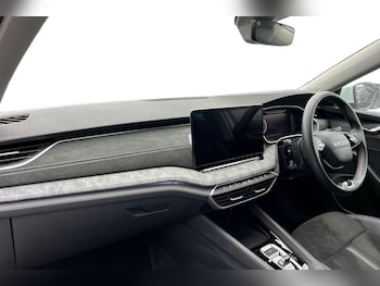 Used Skoda Octavia 2025 for sale - 76137988: Photo 2