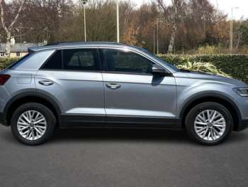 Used Volkswagen T-Roc 2023 for sale - 74850251: Photo