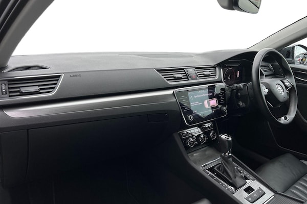 Used Skoda Superb 2023 for sale - 76166362: Photo 2