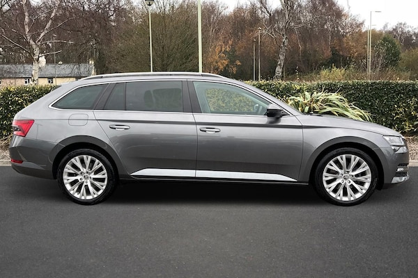 Used Skoda Superb 2023 for sale - 76166362: Photo 4