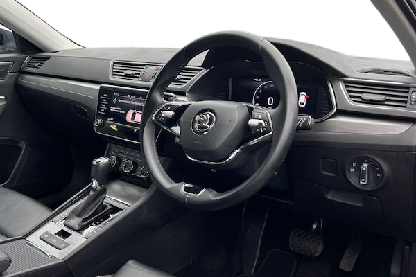 Used Skoda Superb 2023 for sale - 76166362: Photo 6
