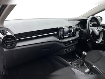 Used Skoda Fabia 2022 for sale - 76123006: Photo 2