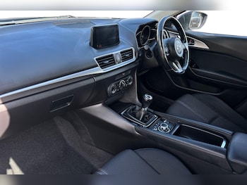 Used Mazda Mazda3 2018 for sale - 75520121: Photo