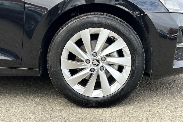 Used Skoda Octavia 2025 for sale - 76251424: Photo 5