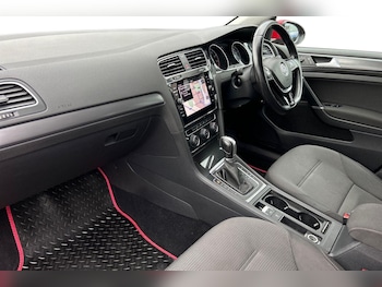 Used Volkswagen Golf 2018 for sale - 75927781: Photo 2