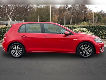 Used Volkswagen Golf 2018 for sale - 75927781: Photo 4