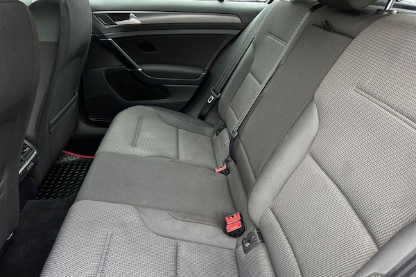 Used Volkswagen Golf 2018 for sale - 75927781: Photo 9