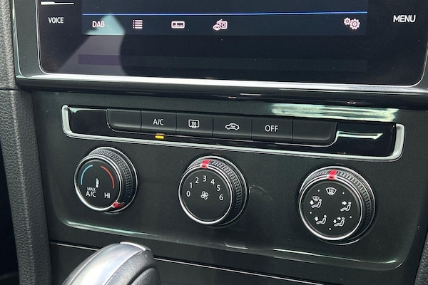 Used Volkswagen Golf 2019 for sale - 76247309: Photo 17