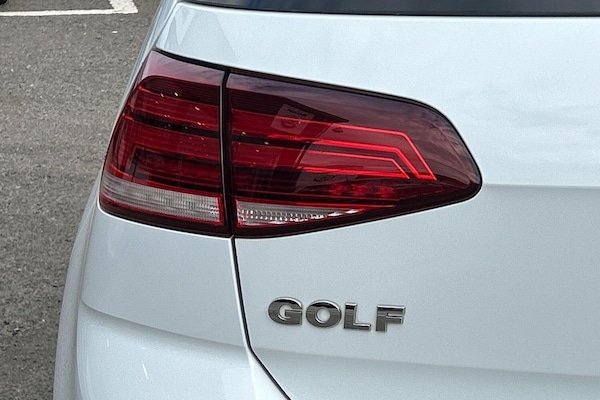 Used Volkswagen Golf 2019 for sale - 76247309: Photo 19
