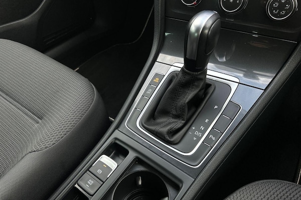 Used Volkswagen Golf 2019 for sale - 76247309: Photo 23