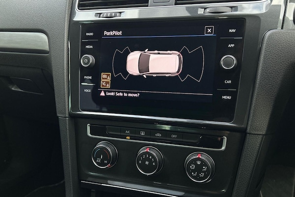 Used Volkswagen Golf 2019 for sale - 76247309: Photo 25