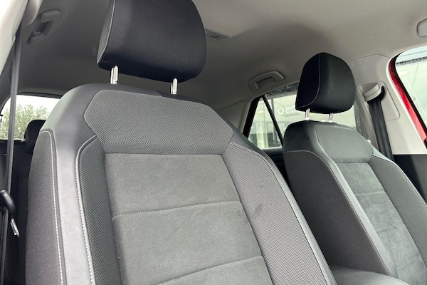 Used Volkswagen T-Roc 2022 for sale - 76001604: Photo 16