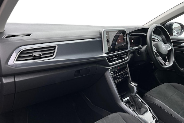 Used Volkswagen T-Roc 2022 for sale - 76001604: Photo 2