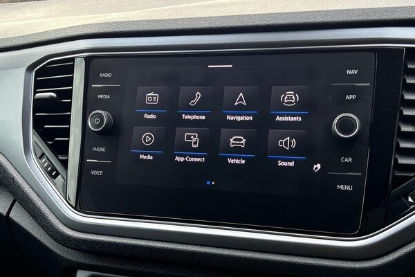 Used Volkswagen T-Roc 2022 for sale - 76073243: Photo 24