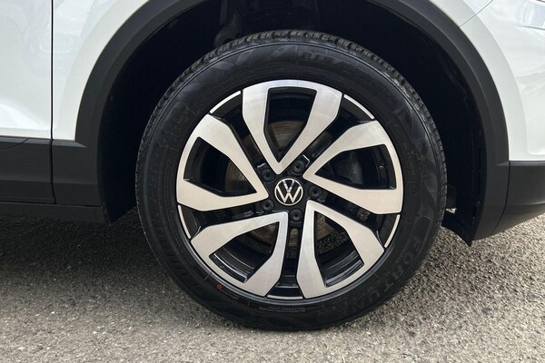 Used Volkswagen T-Roc 2022 for sale - 76073243: Photo 5